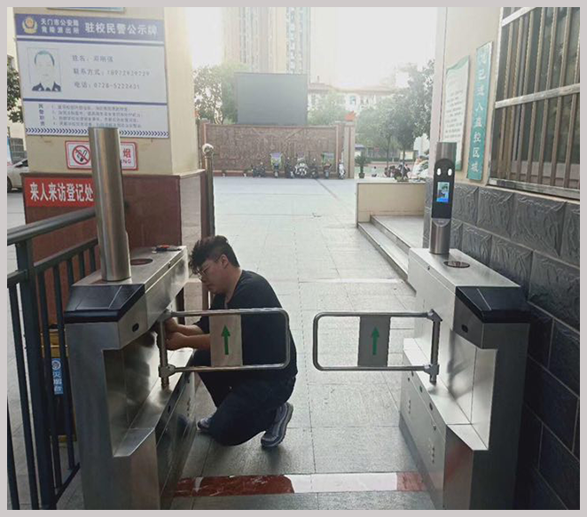 刷卡、指紋識别、人(rén)臉識别考勤的(de)各自(zì)優缺點